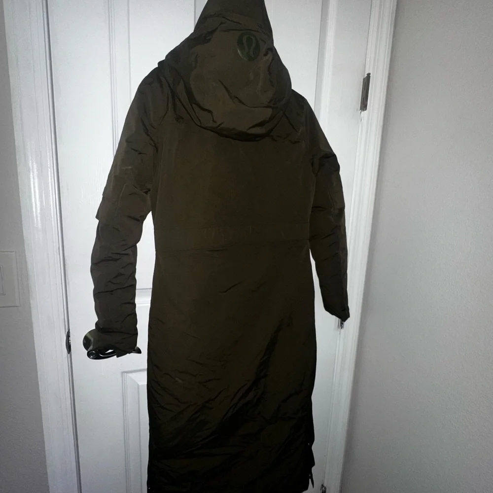 Lululemon Athletica Dark Green Winter Warrior Jacket - Picture 3 of 9